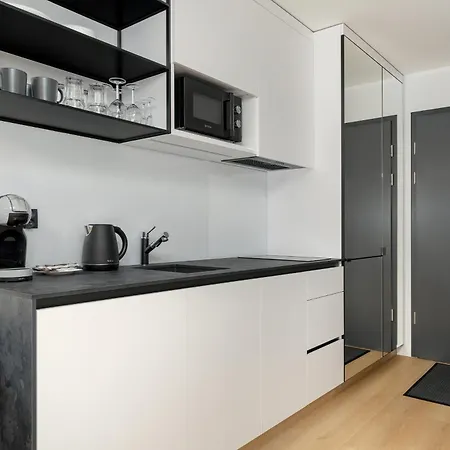 Modern Plac Wolnosci By Renters شقة بوزنان