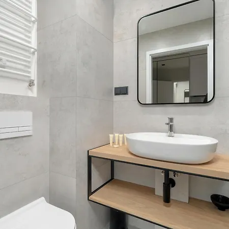 Modern Plac Wolnosci By Renters Apartman