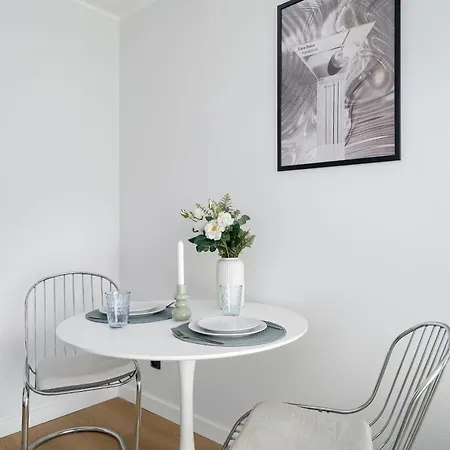 Modern Plac Wolnosci By Renters Poznań