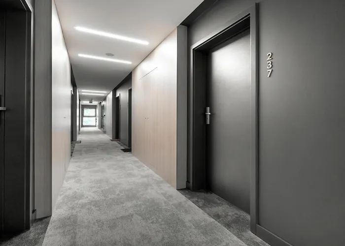 Modern Plac Wolnosci By Renters *