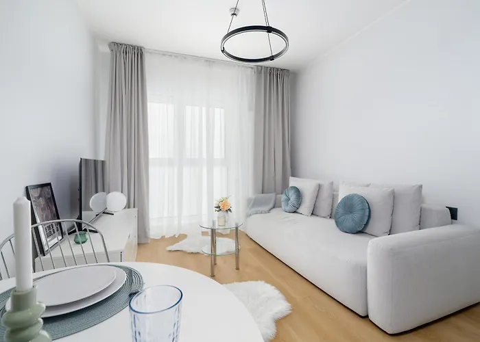 Apartment Modern Plac Wolnosci By Renters Posen