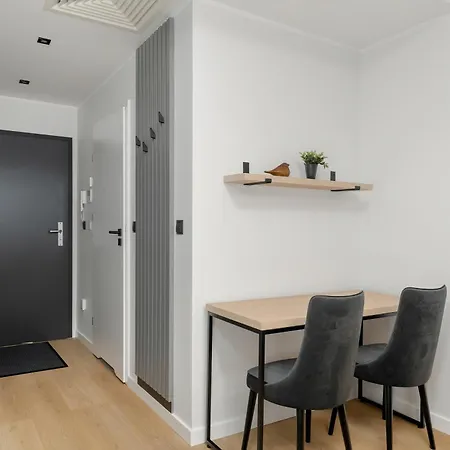 Modern Plac Wolnosci By Renters * Poznań