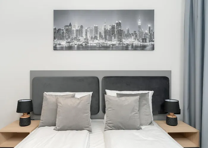 Apartment Modern Plac Wolnosci By Renters Poznan