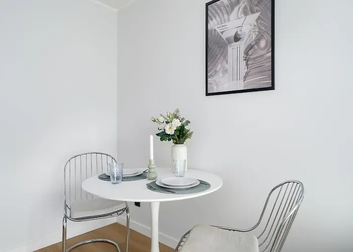 Modern Plac Wolnosci By Renters Poznan